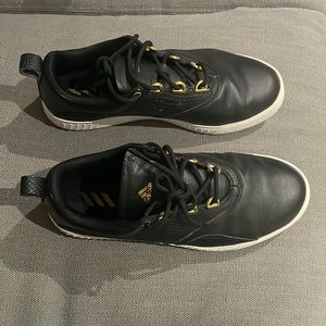Adidas golf shoe